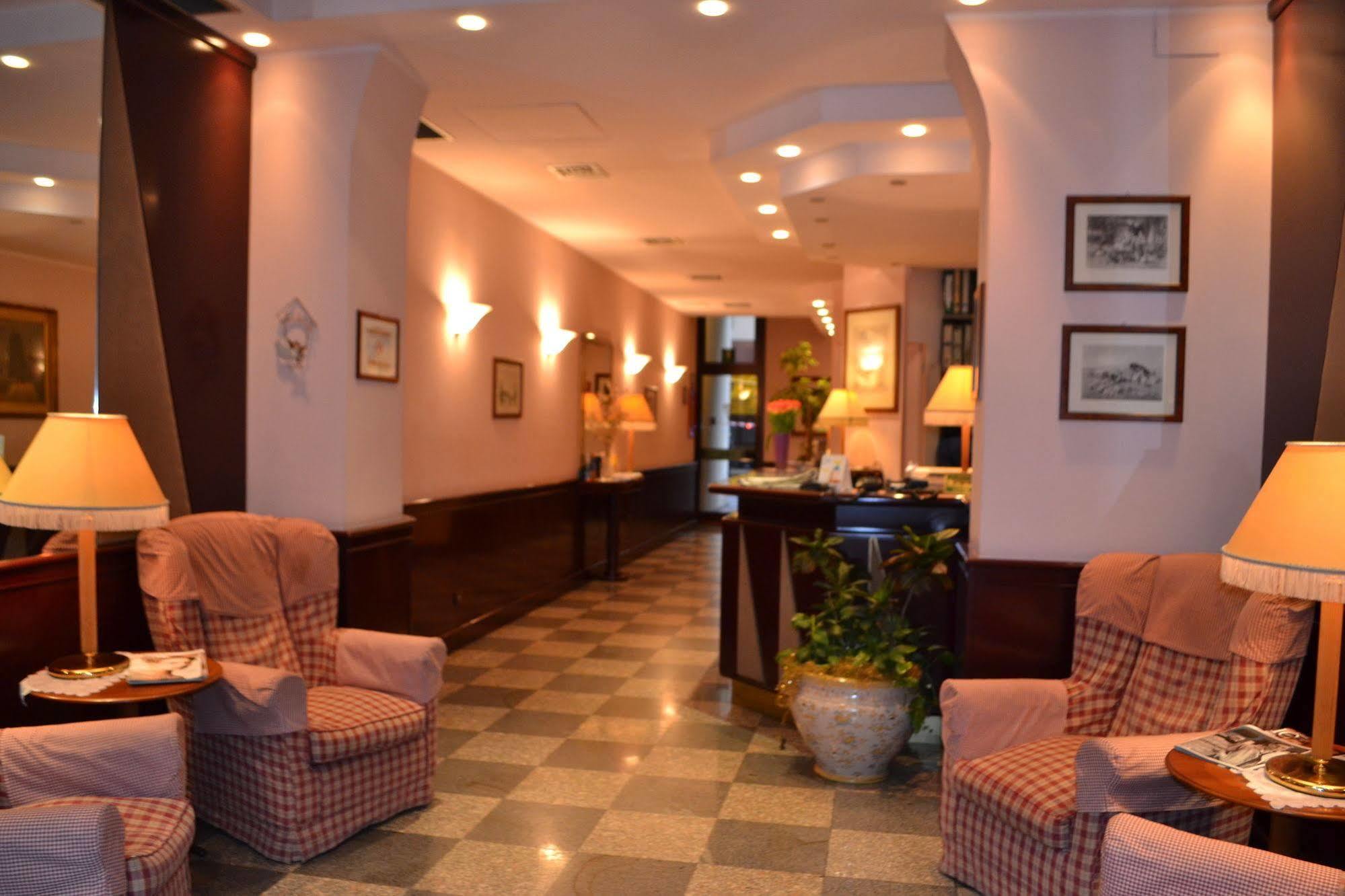 Buenos Aires Hotel Милан Экстерьер фото