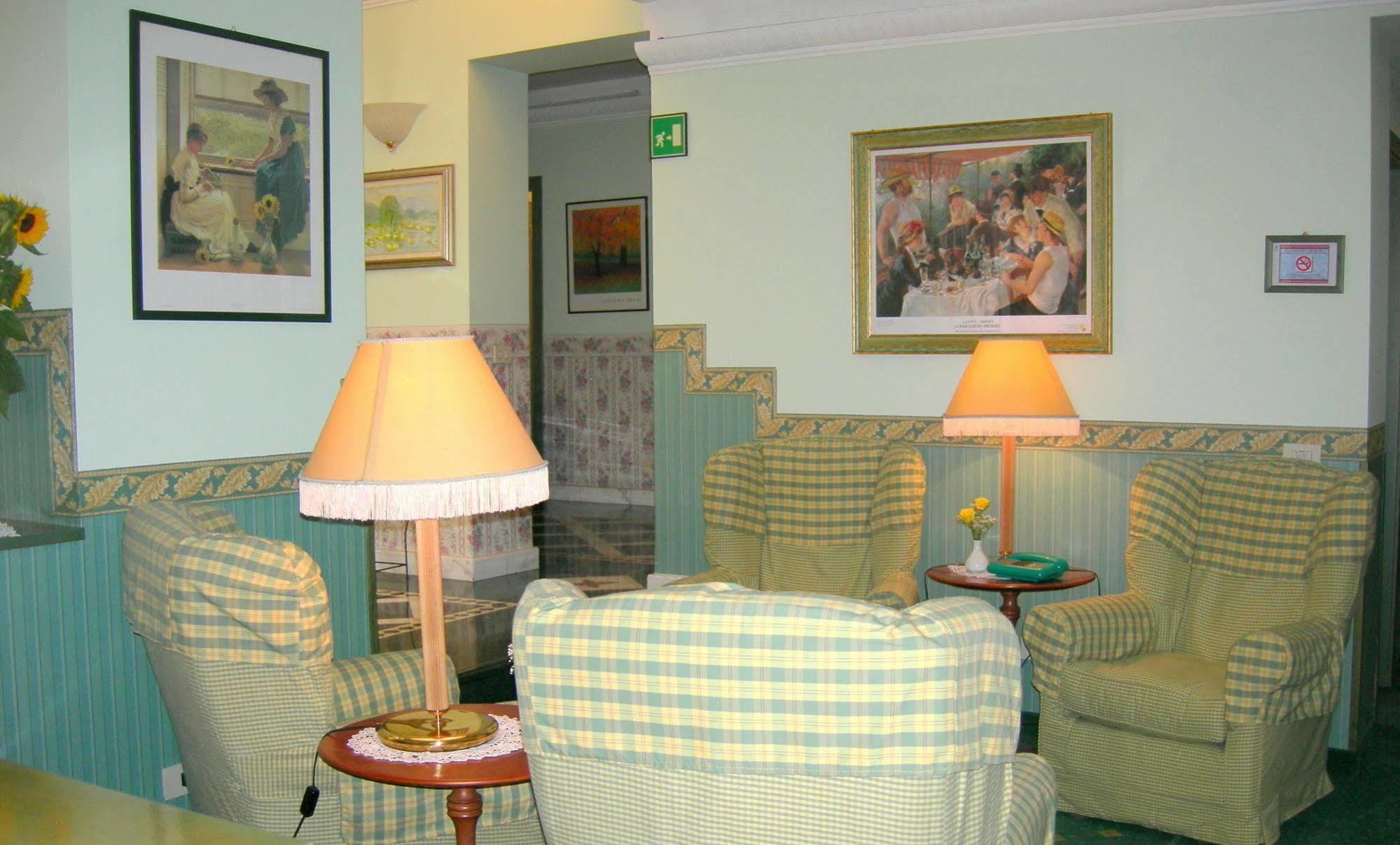 Buenos Aires Hotel Милан Экстерьер фото