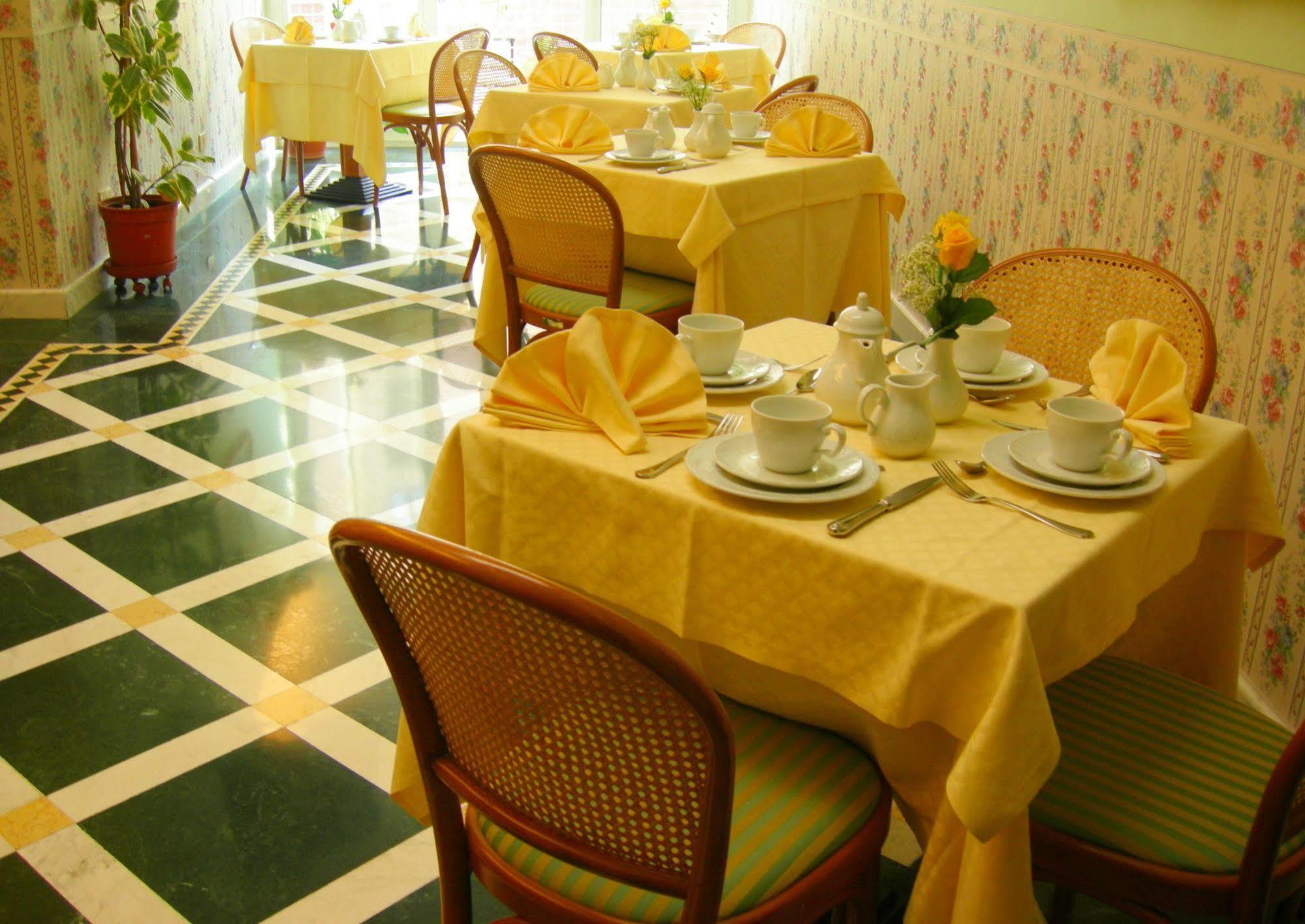 Buenos Aires Hotel Милан Экстерьер фото